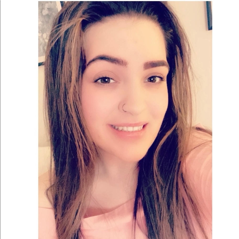 Meet your Posher, Anna